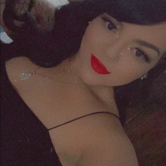 Meet your Posher, Adriana - Picture 5 of 5